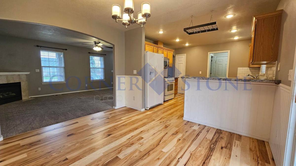 House for rent at 1919 E Lost River Ave, Nampa, ID 83686