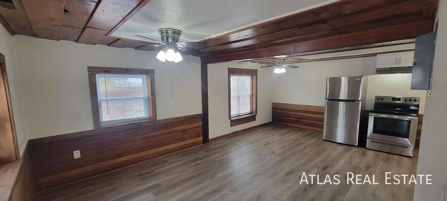 Apartment for rent at 517 S 81st St, Kansas City, KS 66111