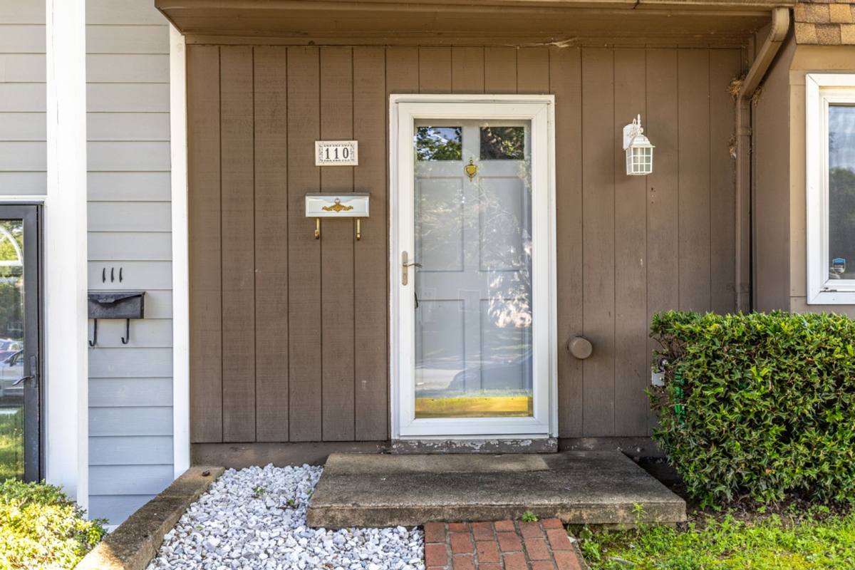Townhouse for rent at 110 Woodlake Dr, Charlottesville, VA 22901