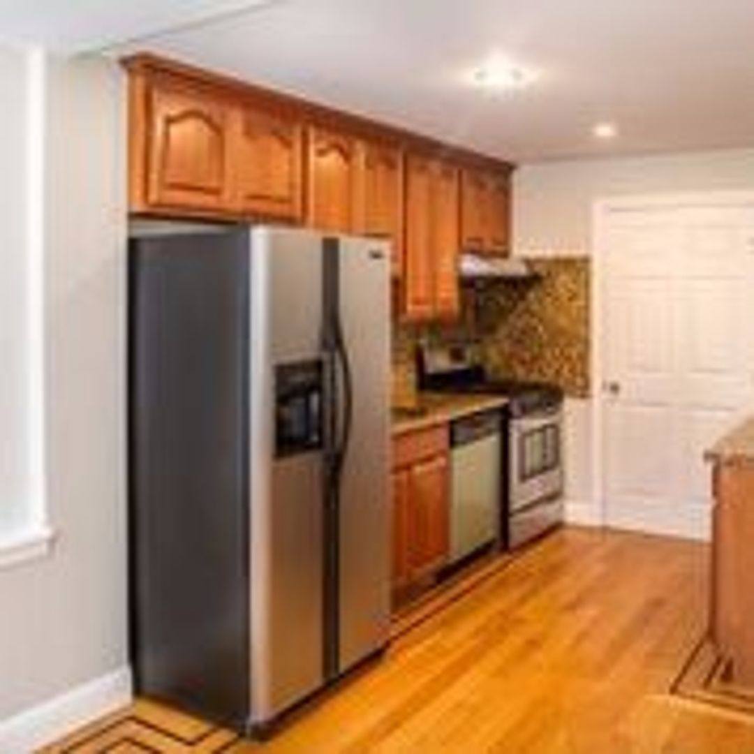 Apartment for rent at 244-246 6th Ave, San Francisco, CA 94118