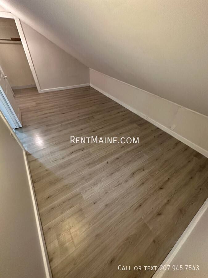 Apartment for rent at 171 Riverside Dr #4, Eddington, ME 04428