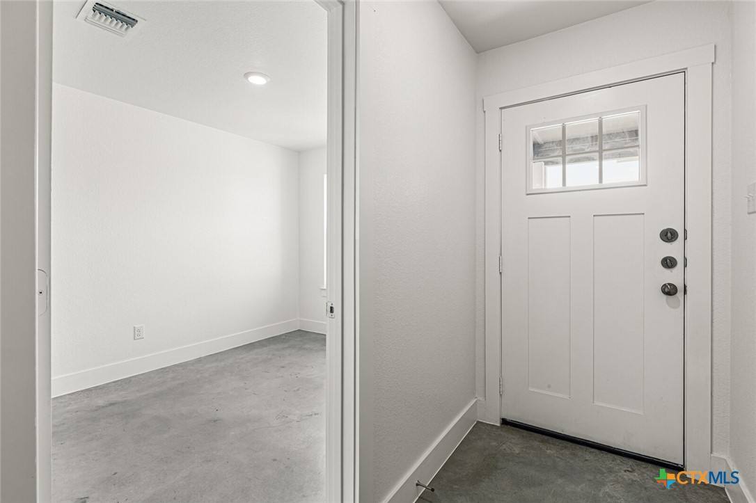 Townhouse for rent at 522 Campus St #522, Troy, TX 76579