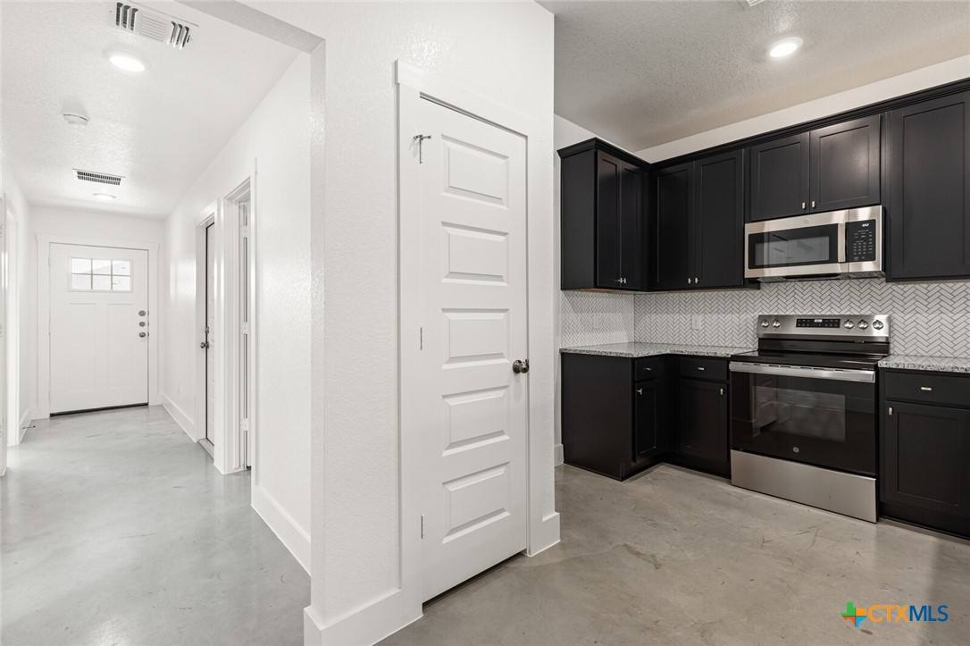 Townhouse for rent at 522 Campus St #522, Troy, TX 76579