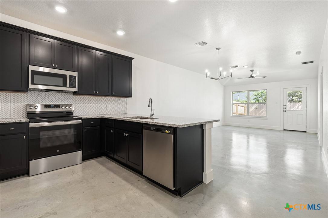 Townhouse for rent at 522 Campus St #522, Troy, TX 76579