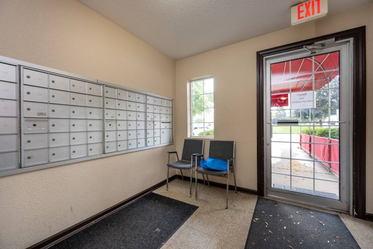 Apartment for rent at 2205 N Butrick St, Waukegan, IL 60087