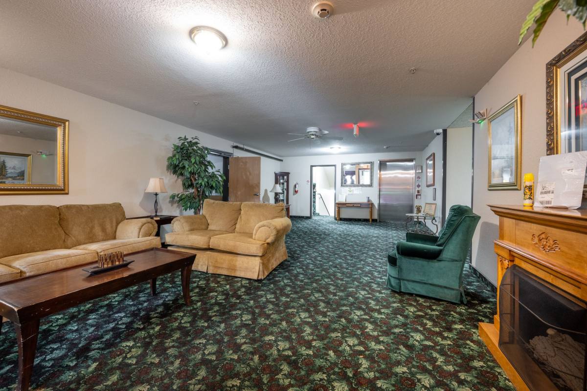 Apartment for rent at 2205 N Butrick St, Waukegan, IL 60087