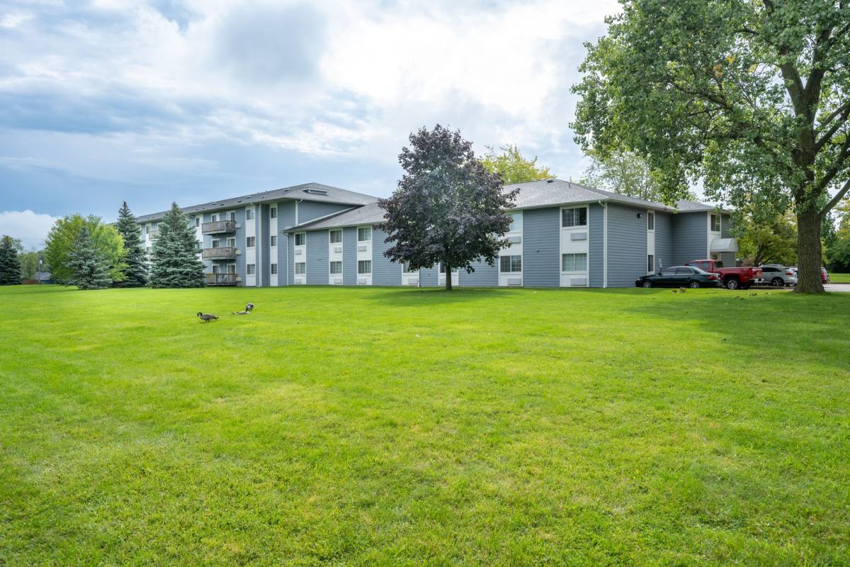 Apartment for rent at 2205 N Butrick St, Waukegan, IL 60087