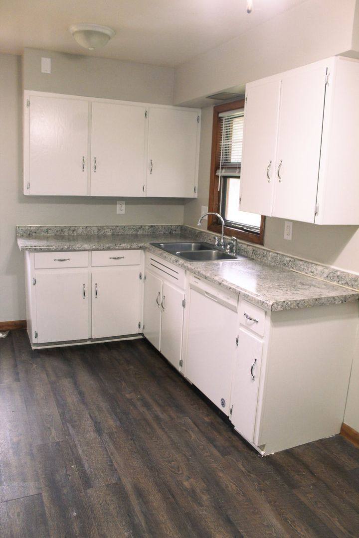 Townhouse for rent at 2237 Mount Vernon Rd SE, Cedar Rapids, IA 52403