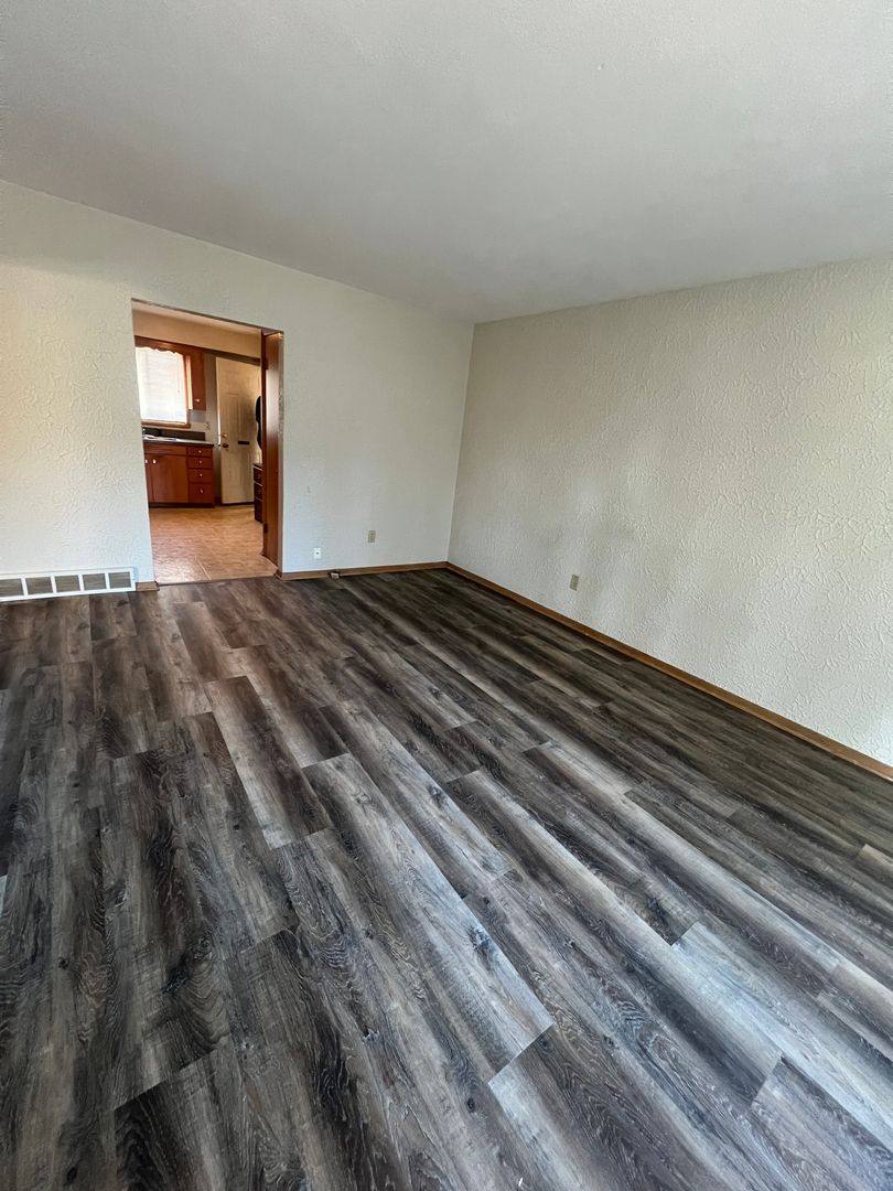 Apartment for rent at 913 24th St N, Grand Forks, ND 58203