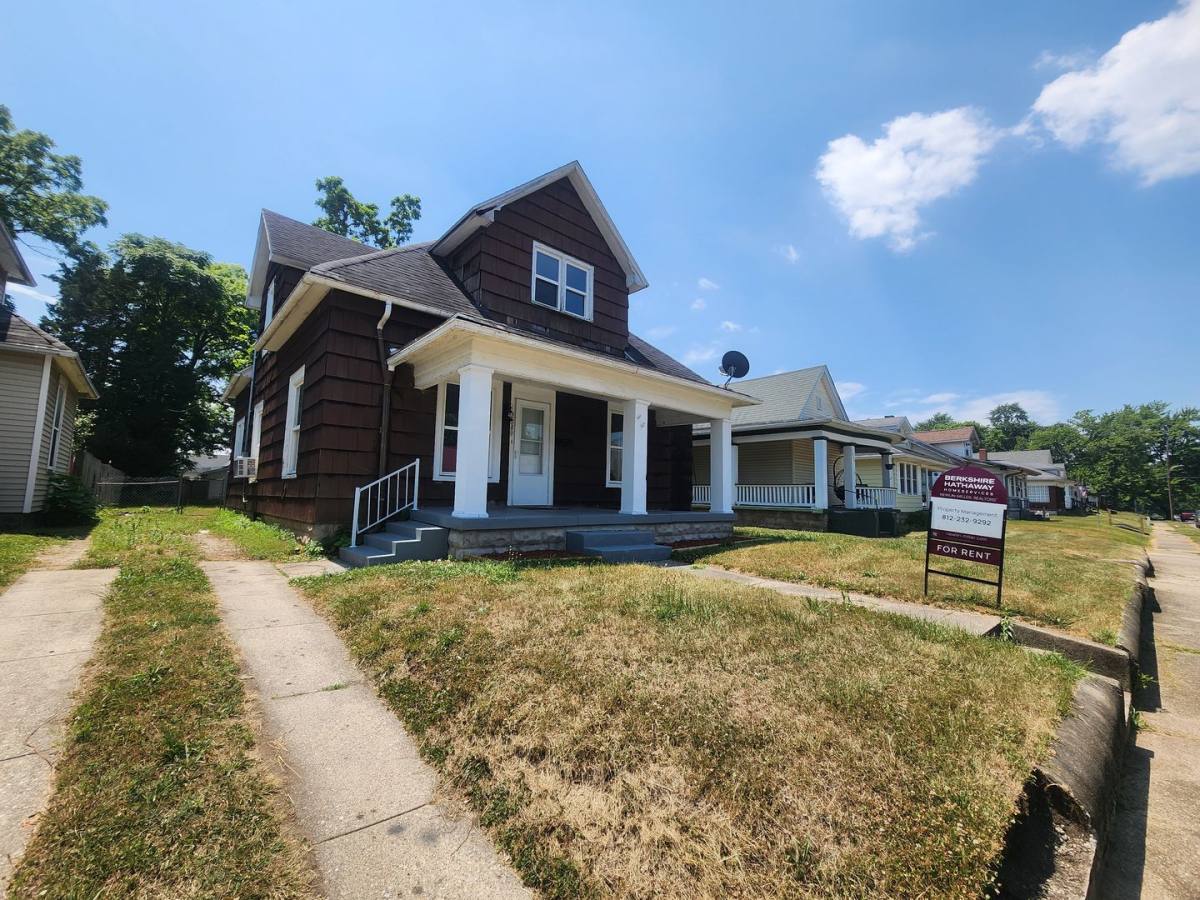 House for rent at 2639 Fenwood Ave, Terre Haute, IN 47803