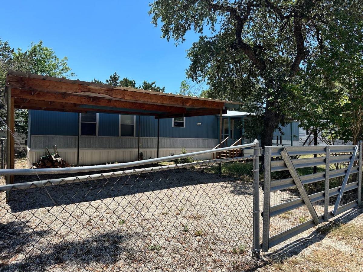 Apartment for rent at 149 Vint Bonner, Bandera, TX 78003