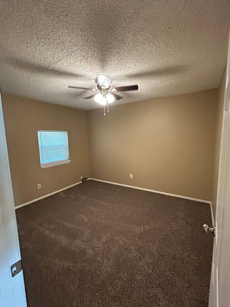 Apartment for rent at 6202 1 2 NW Elm Ave, Lawton, OK 73505