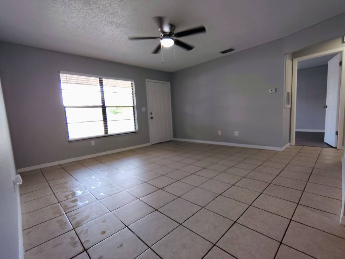 Apartment for rent at 9402-9563 Lynn Lane, Seminole, FL 33777