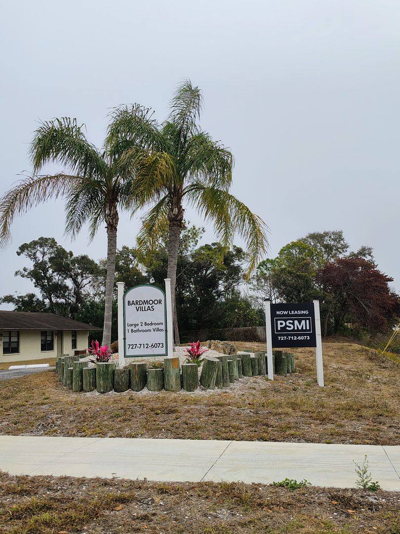 Apartment for rent at 9402-9563 Lynn Lane, Seminole, FL 33777