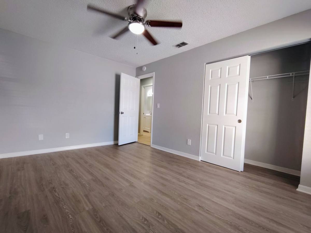 Apartment for rent at 9402-9563 Lynn Lane, Seminole, FL 33777