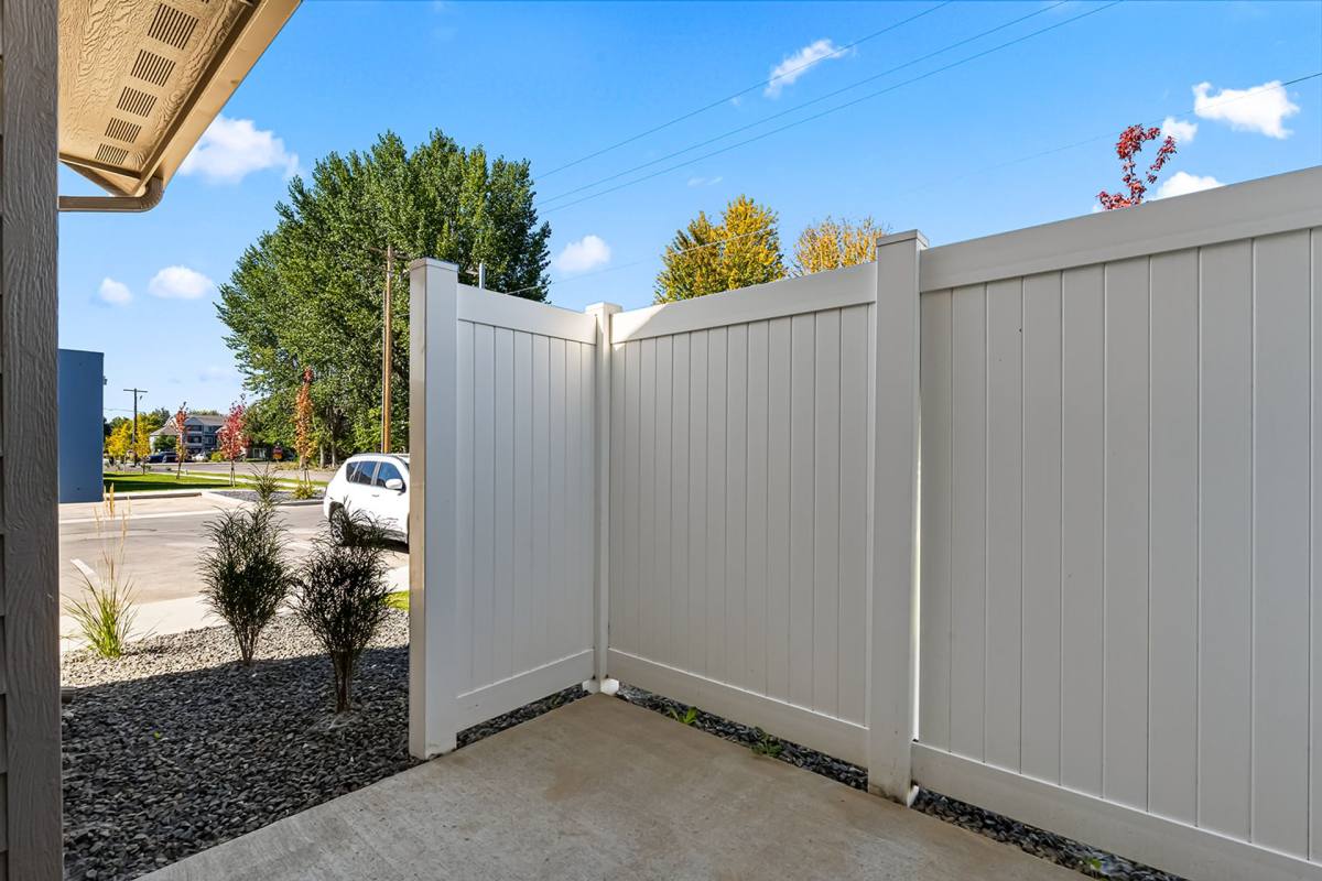 Townhouse for rent at 610 N Margot Lane, Nampa, ID 83687