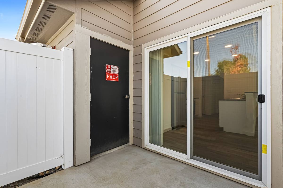 Townhouse for rent at 610 N Margot Lane, Nampa, ID 83687