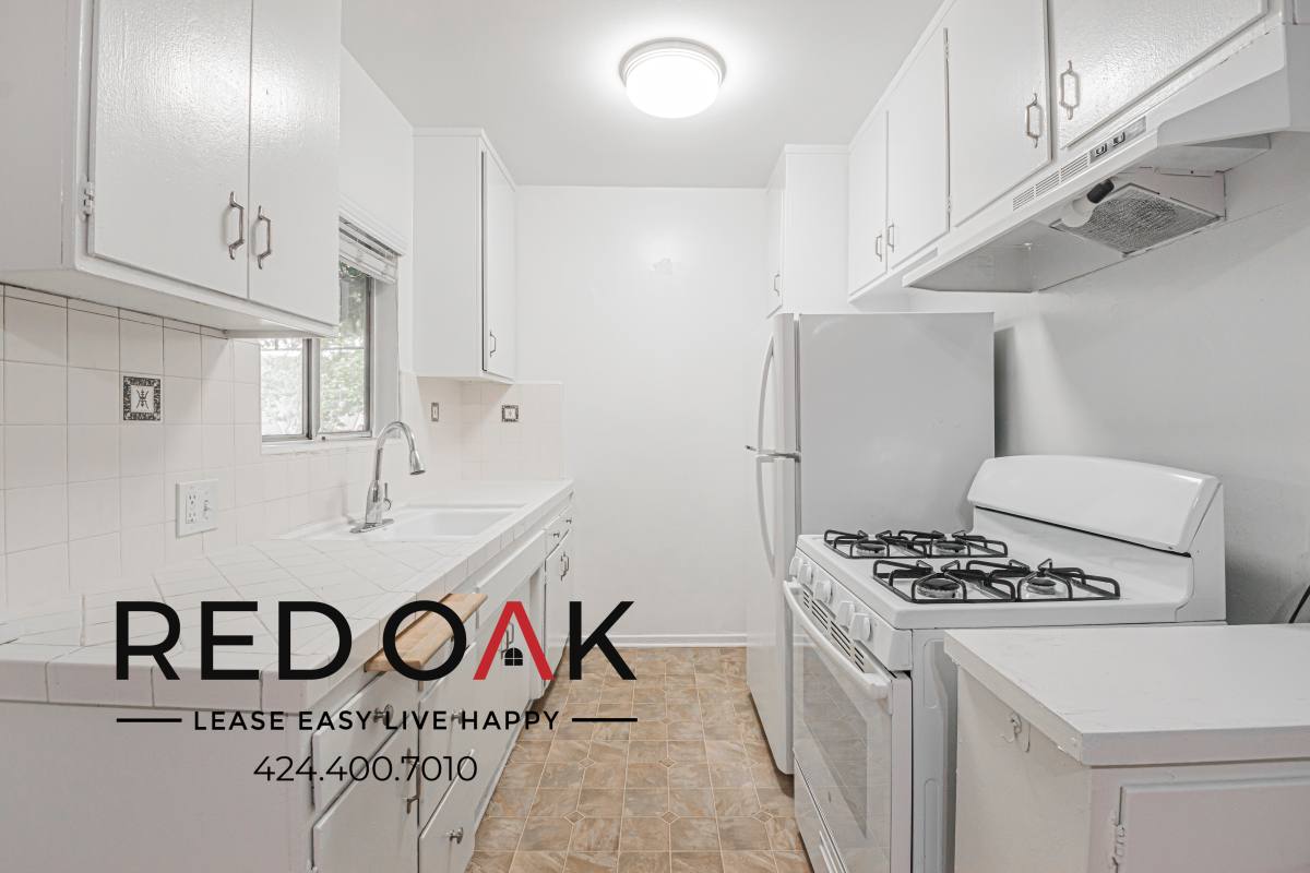 Condo for rent at 710 N Genesee Ave #10, Los Angeles, CA 90046