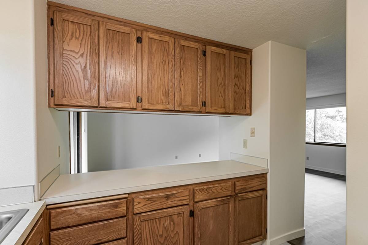 Townhouse for rent at 1508-1520 SW Dewitt St, Portland, OR 97239