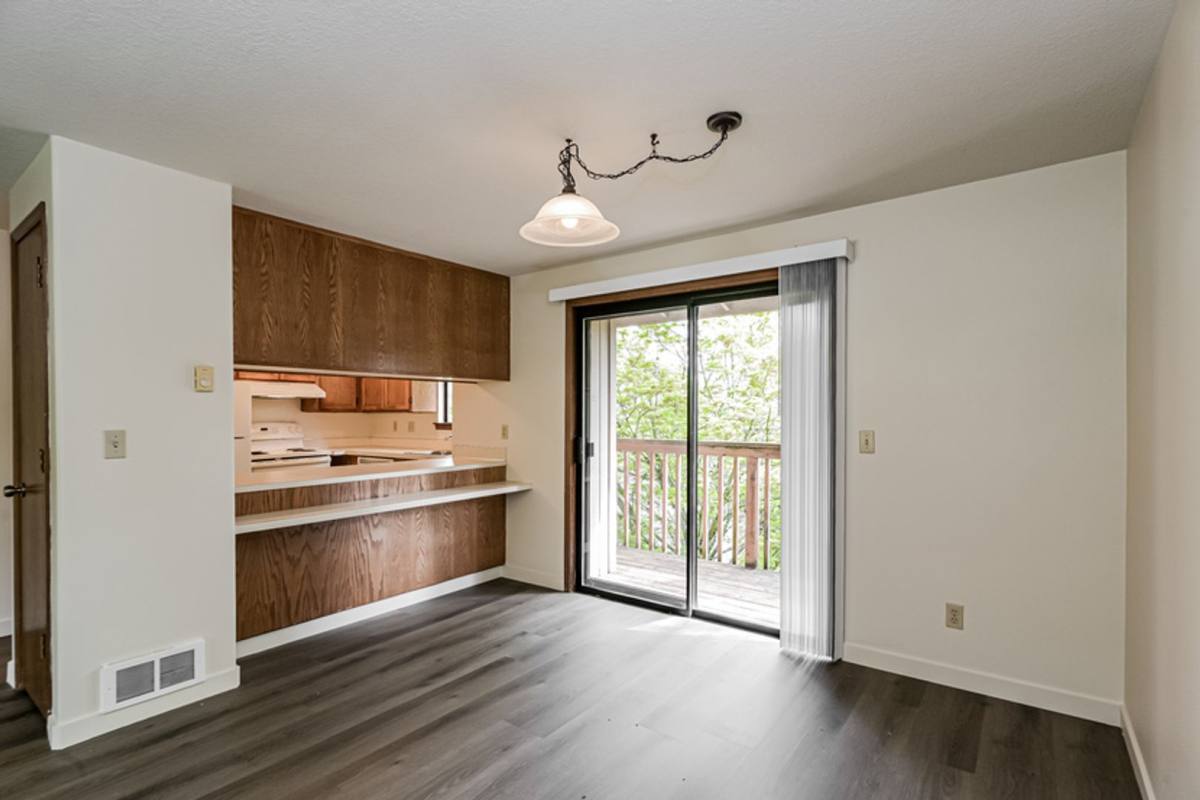 Townhouse for rent at 1508-1520 SW Dewitt St, Portland, OR 97239