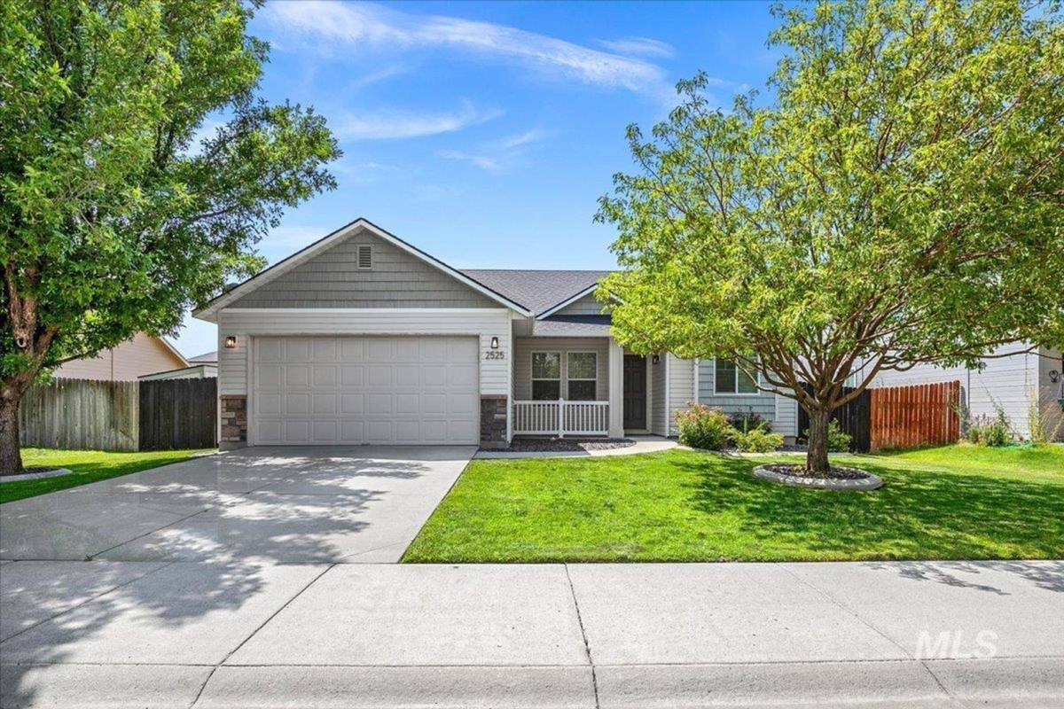 House for rent at 2525 N Blueblossom Dr, Kuna, ID 83634