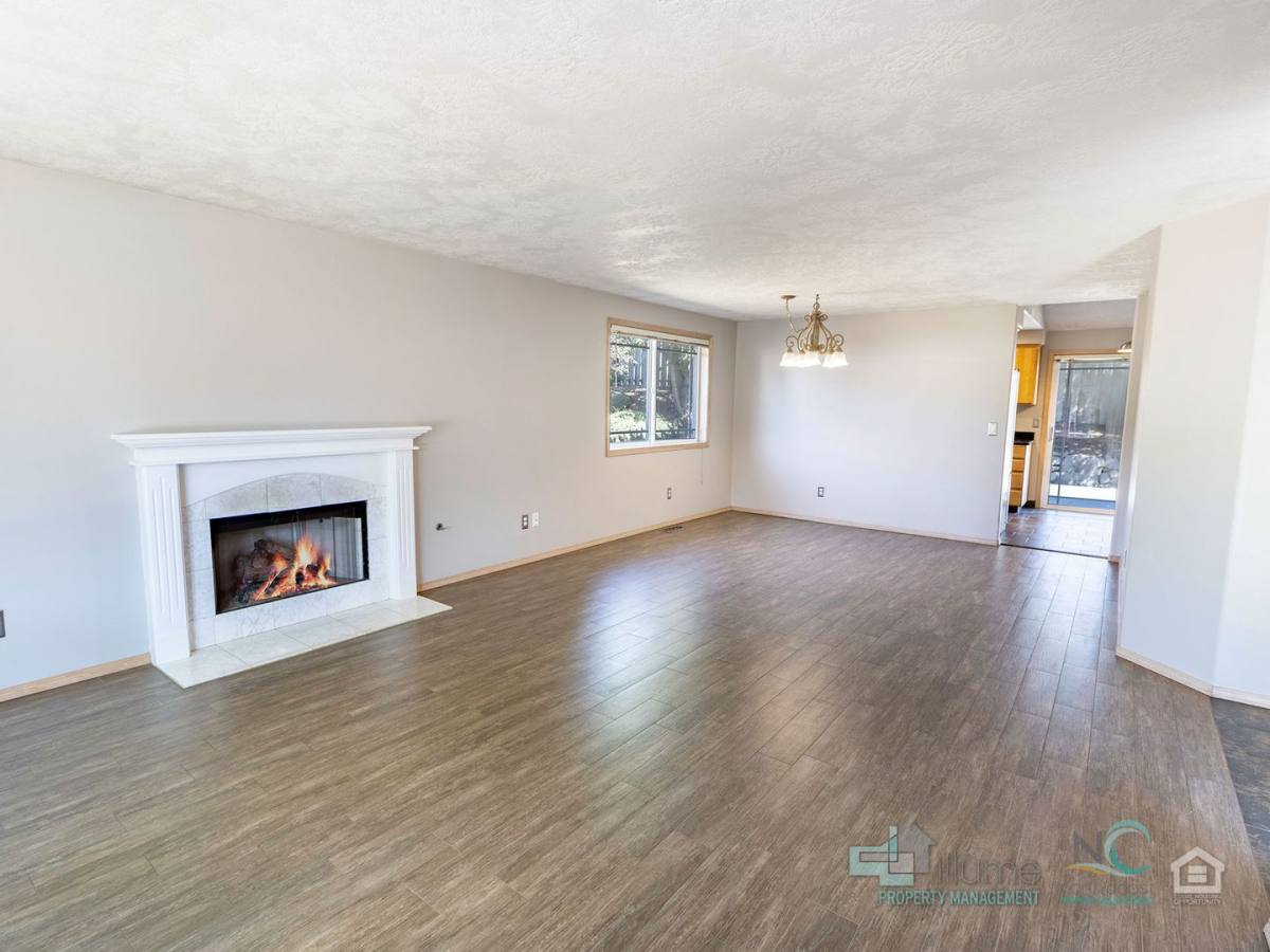 House for rent at 1627 8th Ave, Hammond, OR 97121