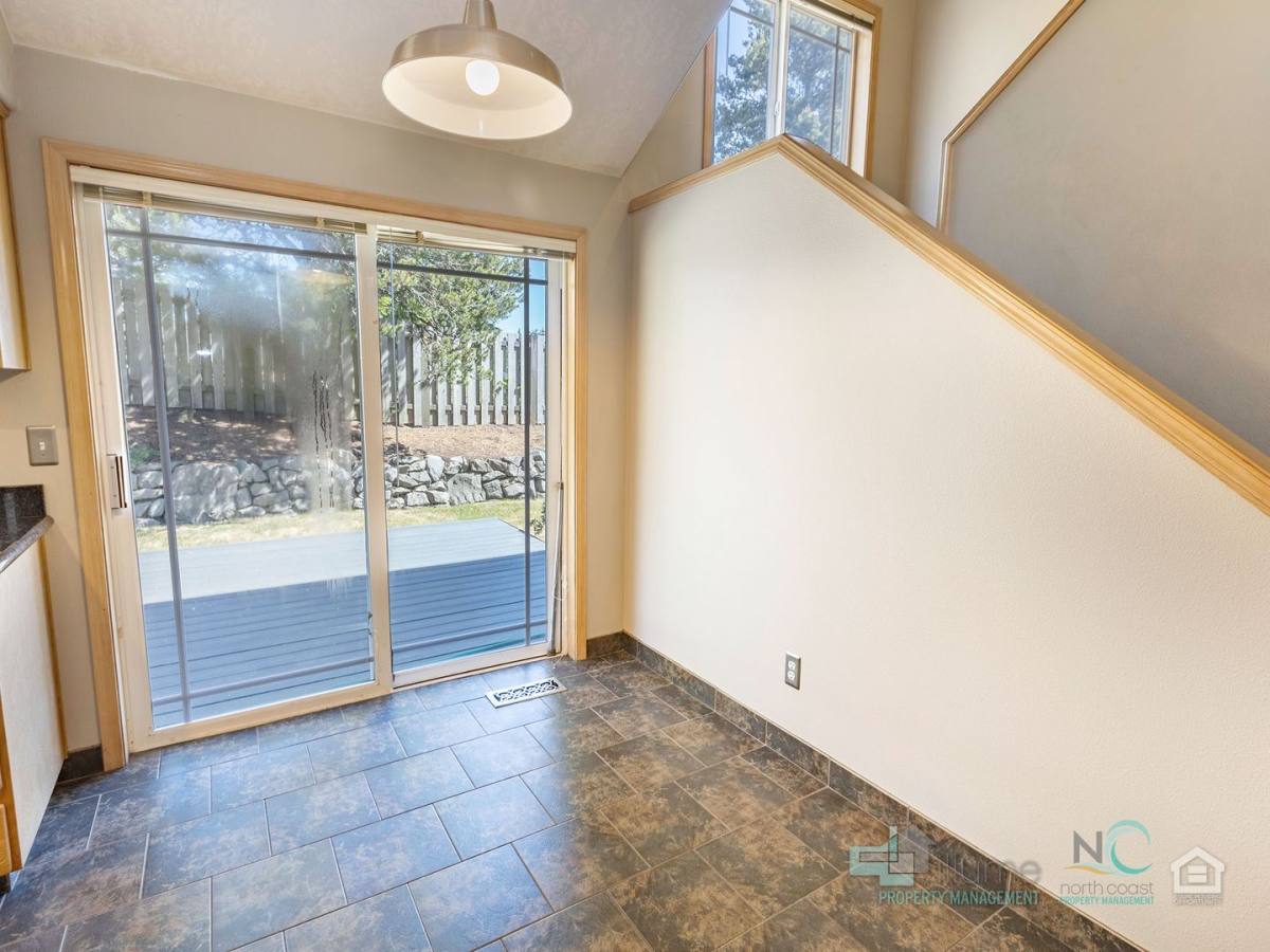 House for rent at 1627 8th Ave, Hammond, OR 97121