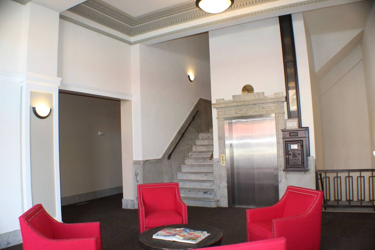 Apartment for rent at 14 E Dewey Ave, Sapulpa, OK 74066