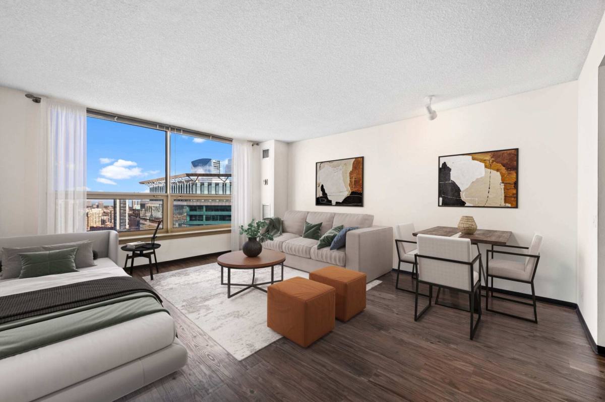 Apartment for rent at 555 W Madison St, Chicago, IL 60661