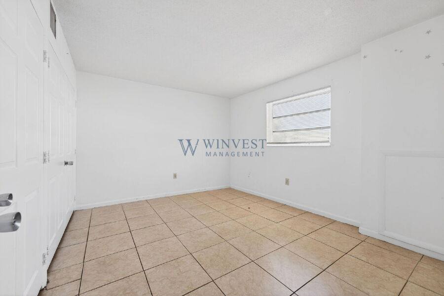 Apartment for rent at 447 NE 125th St #25, Miami, FL 33161
