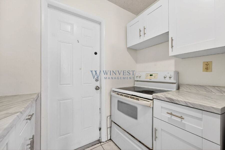 Apartment for rent at 447 NE 125th St #25, Miami, FL 33161