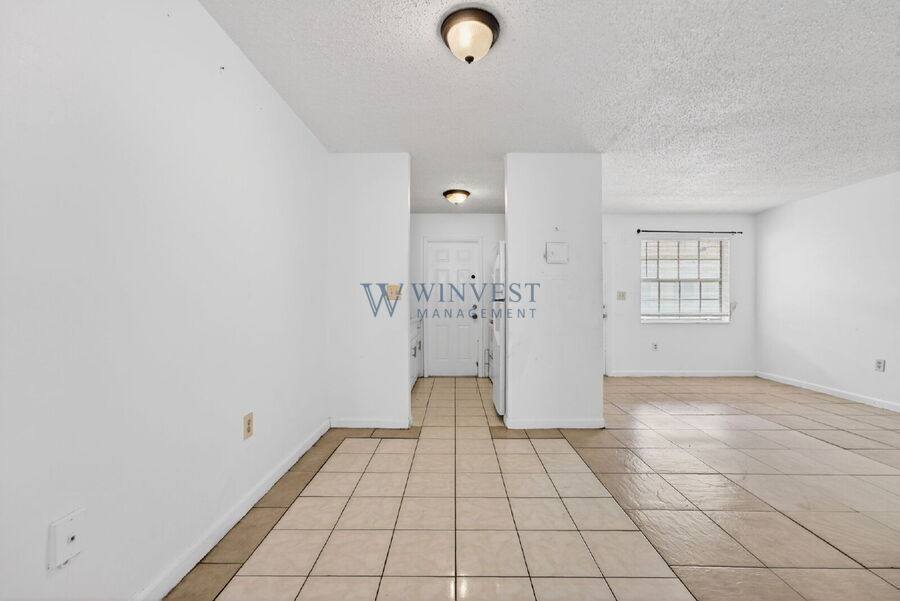 Apartment for rent at 447 NE 125th St #25, Miami, FL 33161