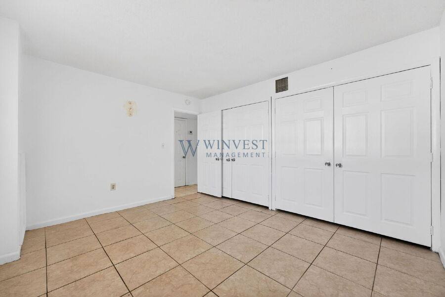 Apartment for rent at 447 NE 125th St #25, Miami, FL 33161