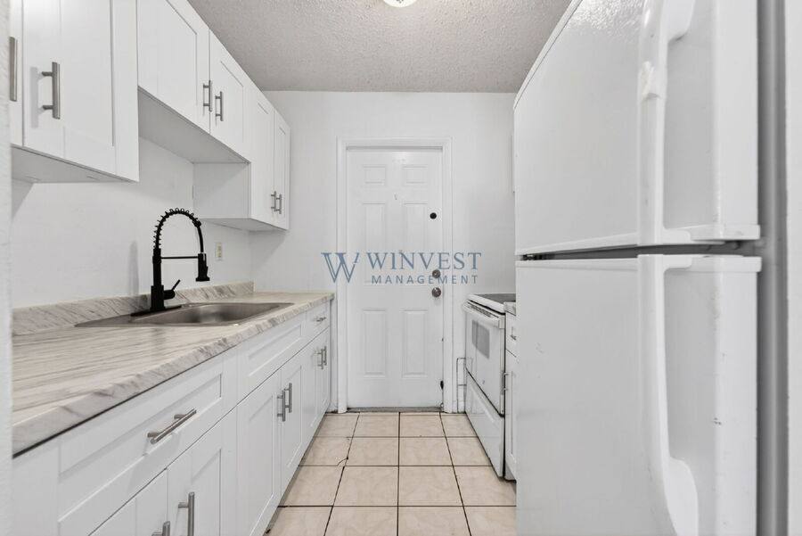 Apartment for rent at 447 NE 125th St #25, Miami, FL 33161