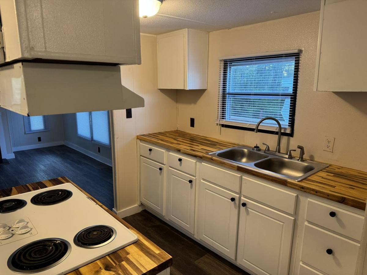 7650 Highway, New Bern, NC 28562 - Apartment for Rent - Image 2