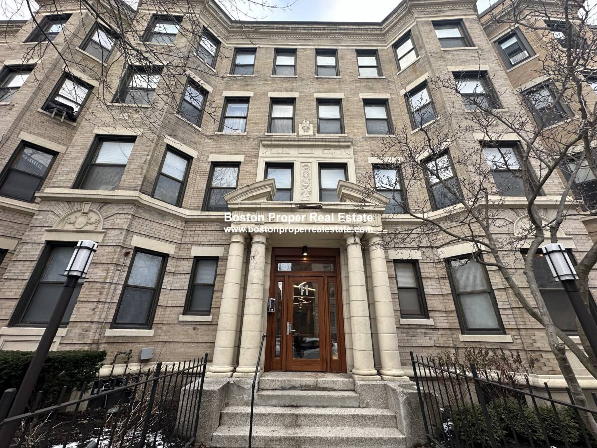 Apartment for rent at 11 Peterborough St #5, Boston, MA 02215