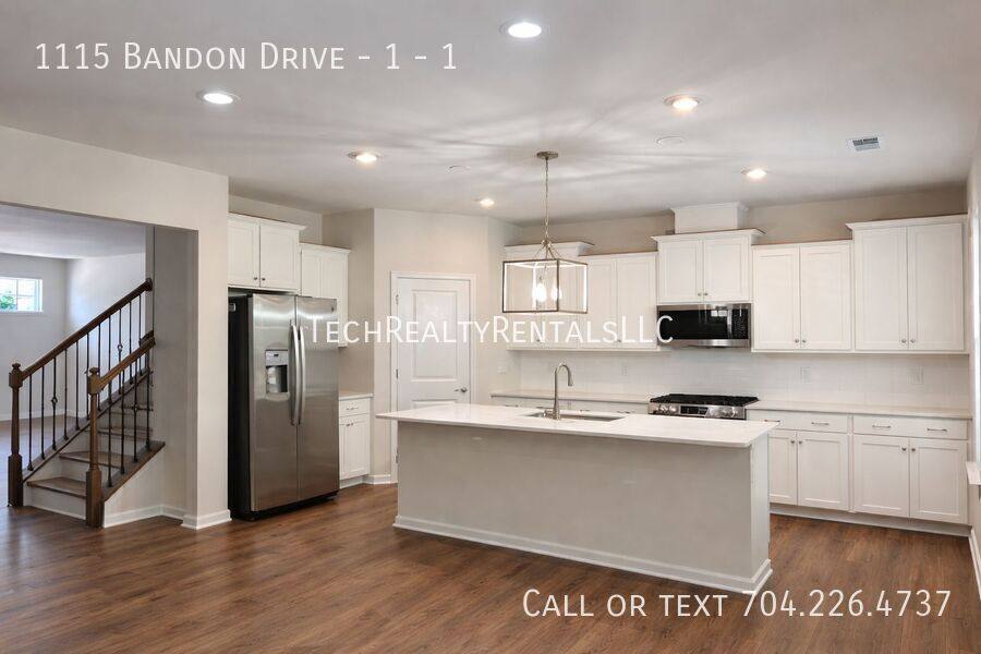 Townhouse for rent at 1115 Bandon Dr #1, Waxhaw, NC 28173