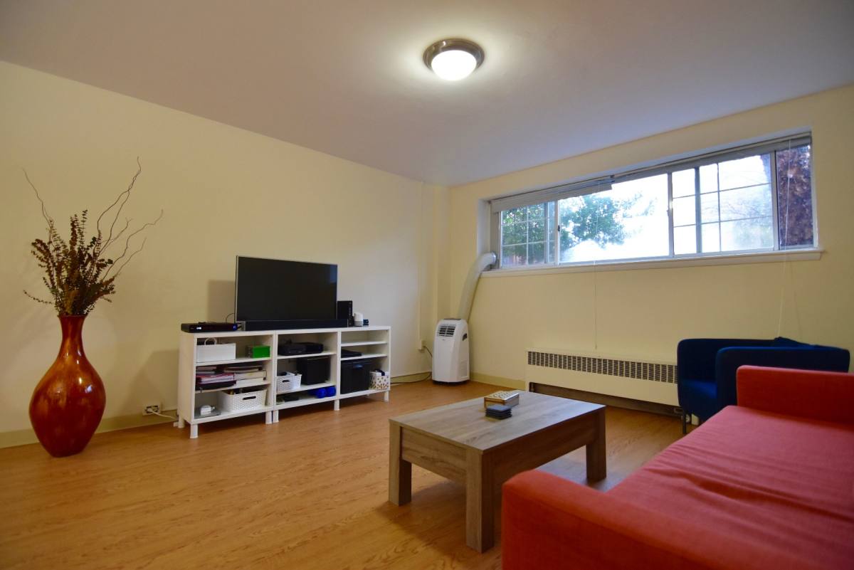 Apartment for rent at 49 Green St #B1, Brookline, MA 02446