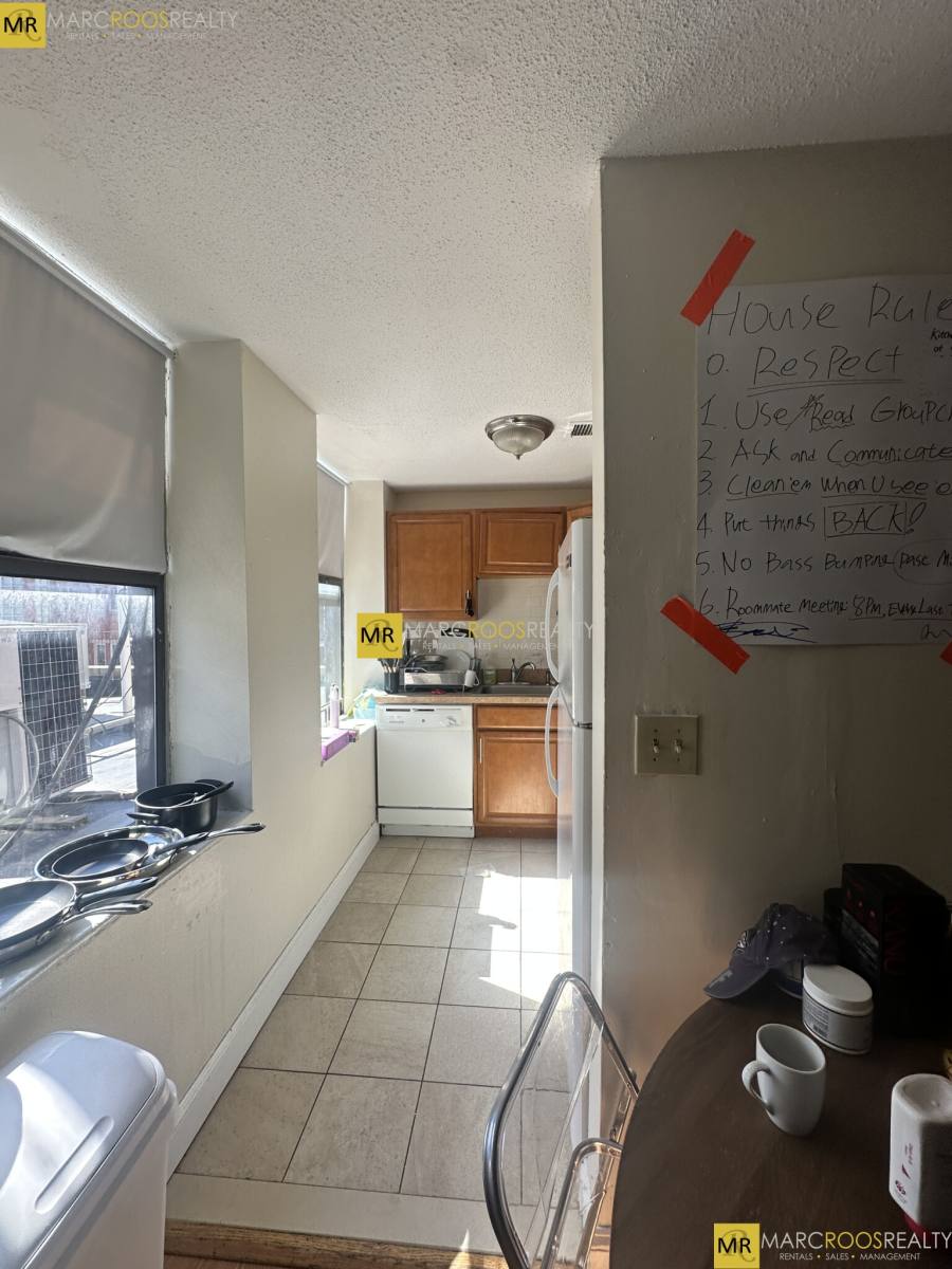 Apartment for rent at 1078 Boylston St #4, Boston, MA 02115