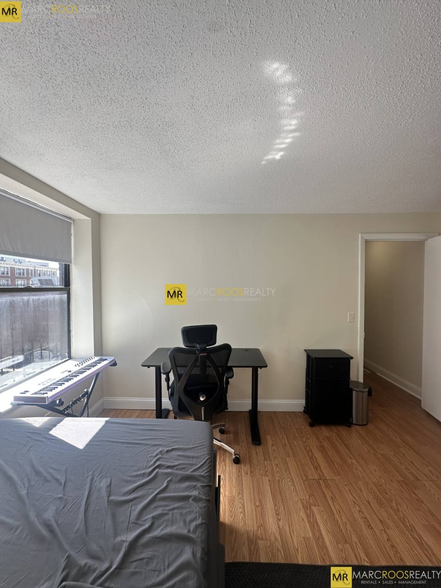 Apartment for rent at 1078 Boylston St #4, Boston, MA 02115