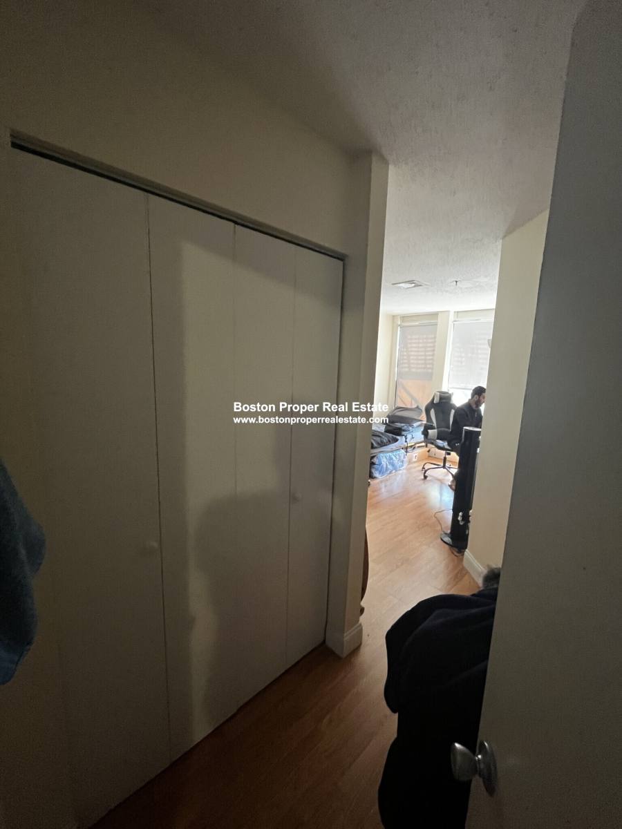 Apartment for rent at 1126 Boylston St #506, Boston, MA 02115