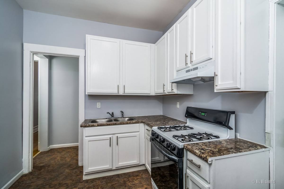 Apartment for rent at 6201 S Evans Ave, Chicago, IL 60637