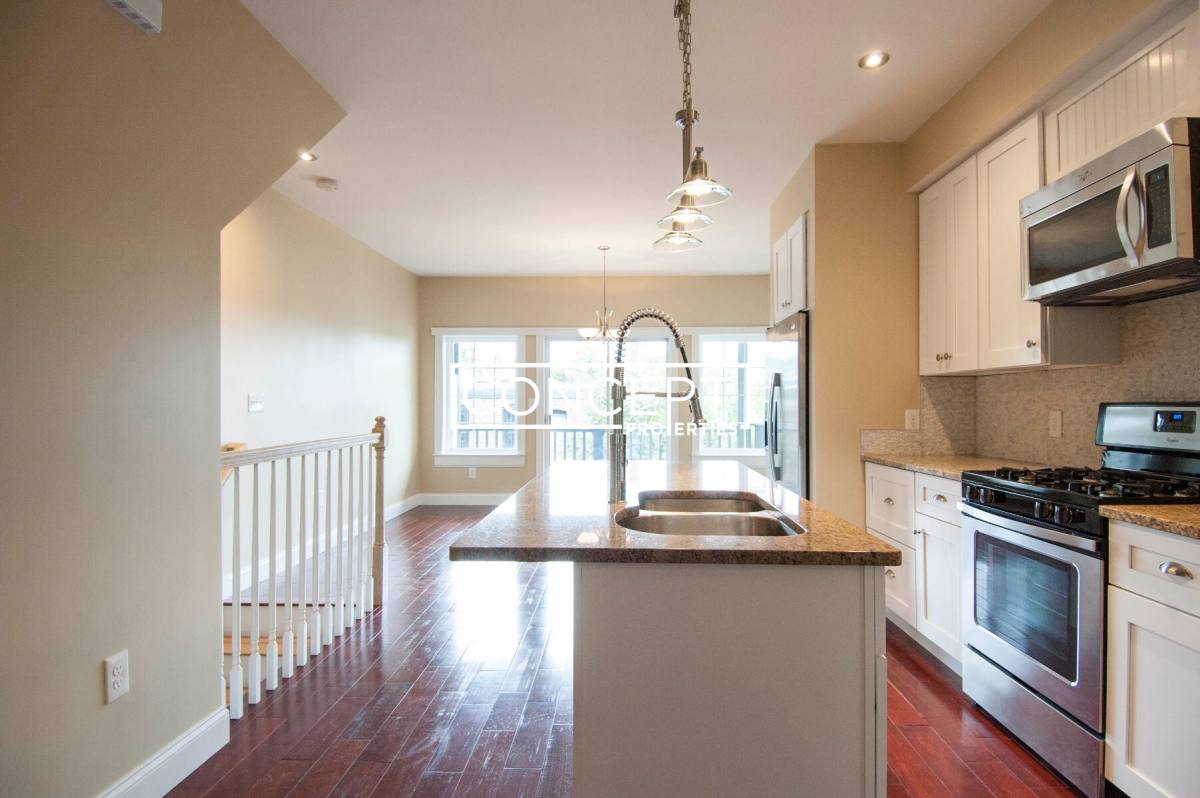 Townhouse for rent at 6 Rockledge St #B, Roxbury, MA 02119