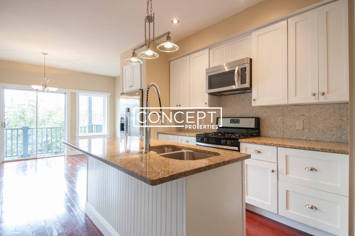 Townhouse for rent at 6 Rockledge St #B, Roxbury, MA 02119