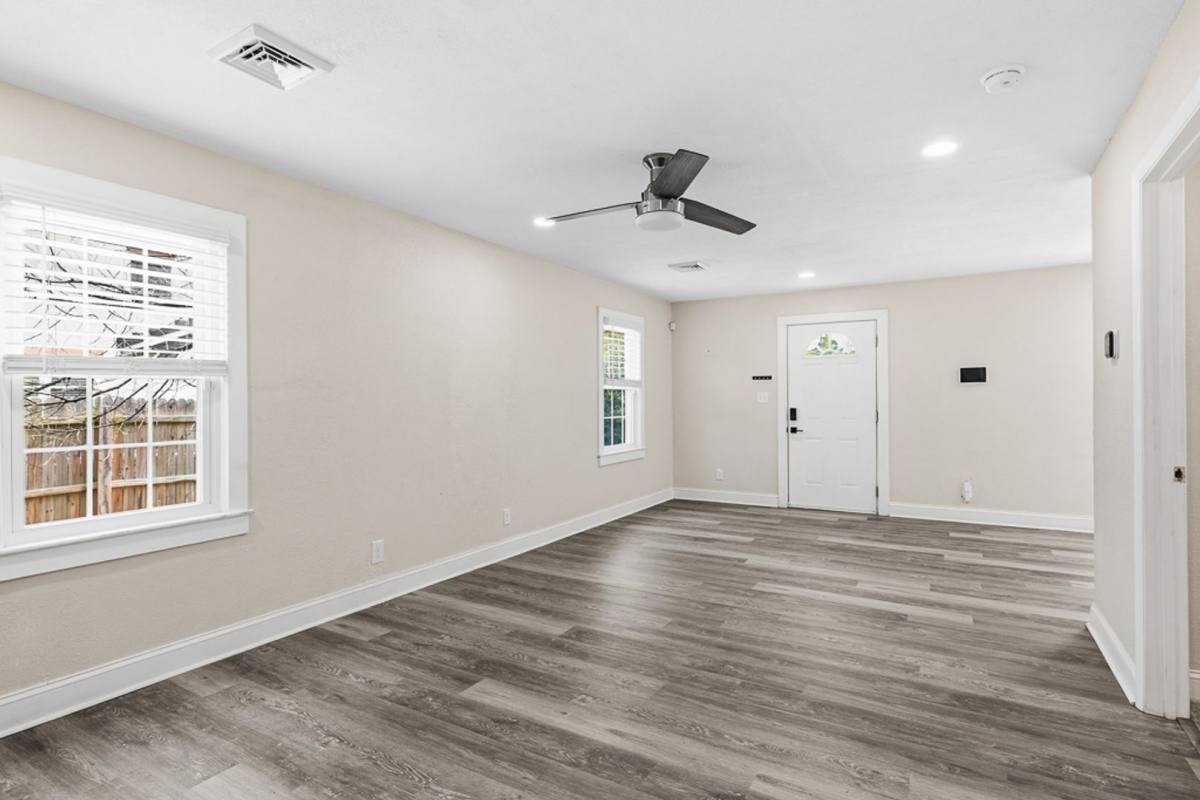 House for rent at 408 E Little Creek Rd, Norfolk, VA 23505