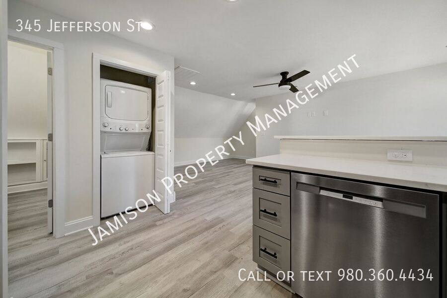 House for rent at 345 Jefferson St, Matthews, NC 28105