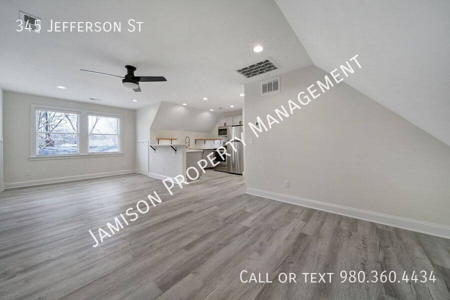 House for rent at 345 Jefferson St, Matthews, NC 28105