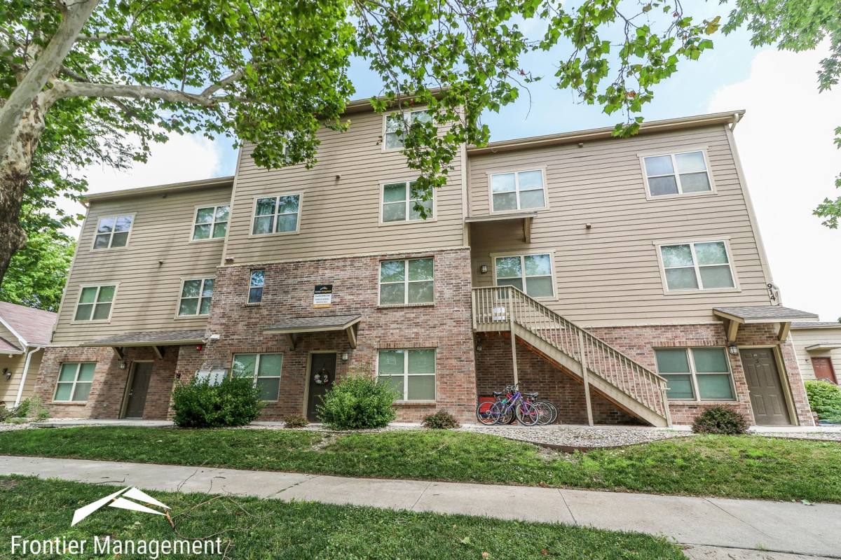 914 Vattier St, Manhattan, KS 66502