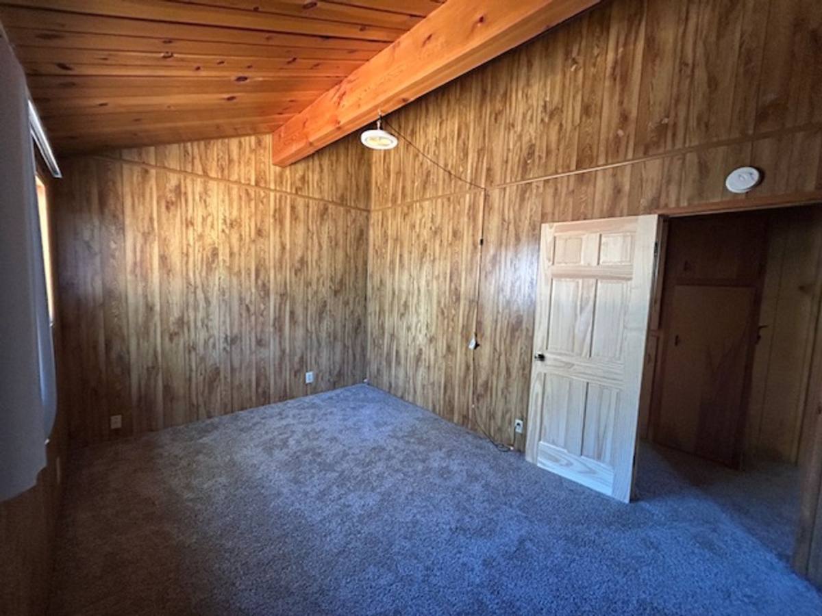 House for rent at 43115 Moonridge Rd, Big Bear Lake, CA 92315