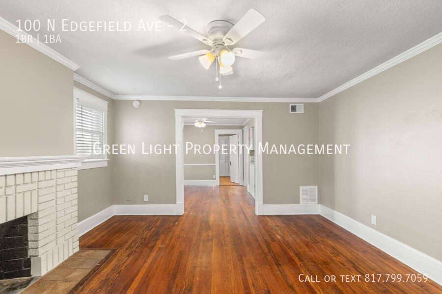 Apartment for rent at 100 N Edgefield Ave #2, Dallas, TX 75208